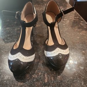 Womens Shoes